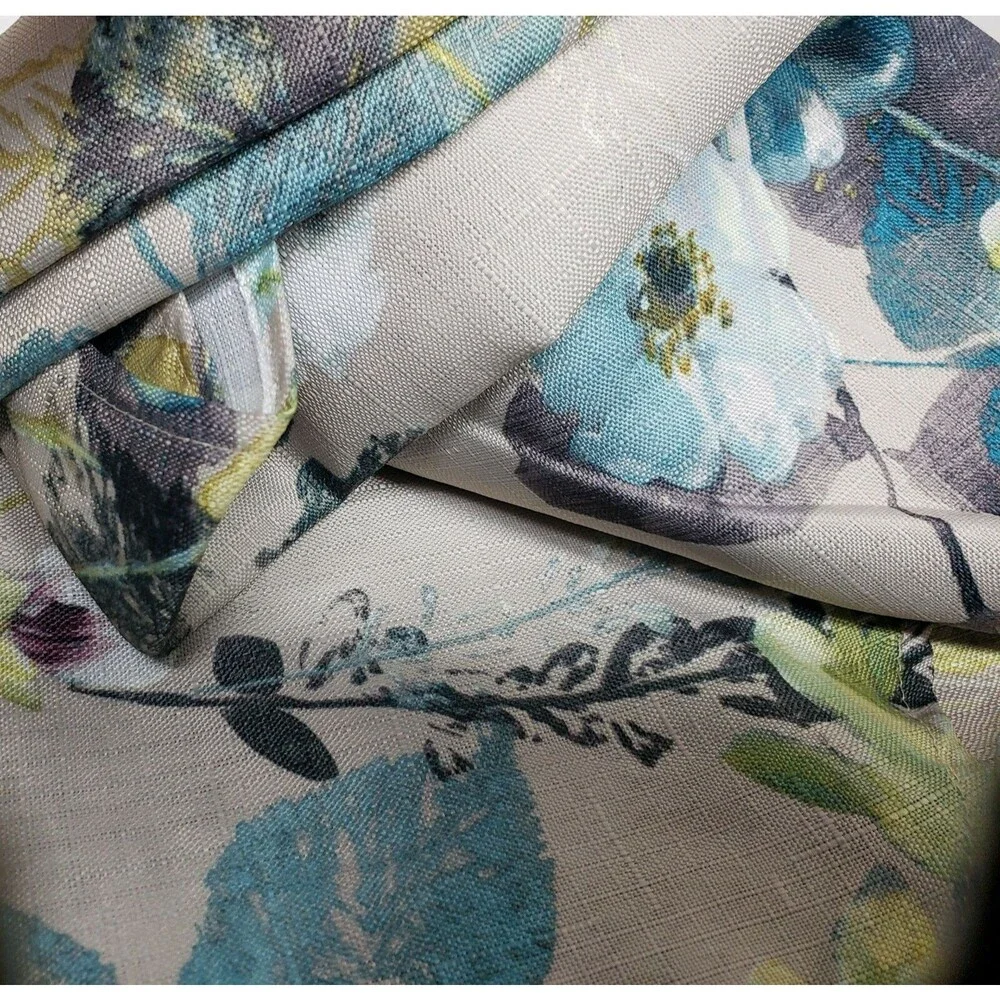 1 Fabric Printed Tablecloth,52